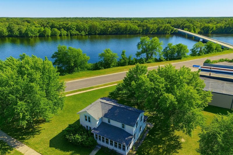 Best Siding Services Contractors in Nashville, TN